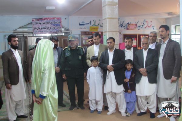 گزارش تصویری/ تجلیل از ۲۲ خانواده شاهد و ایثارگر شهرستان خاش