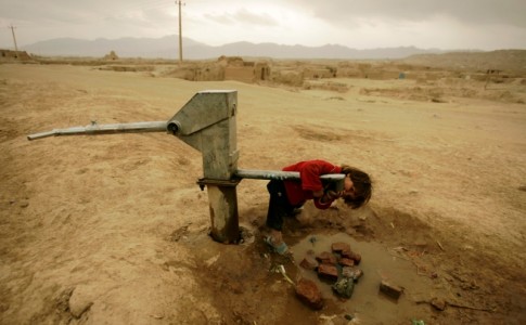 وضعیت مصرف آب بحرانی تر شد/از خسارات میلیاردی به کشاورزان تا ممنوعیت کشت در بسیاری از استان ها
